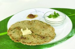 थालीपीठ: महाराष्ट्र का लोकप्रिय व्यंजन