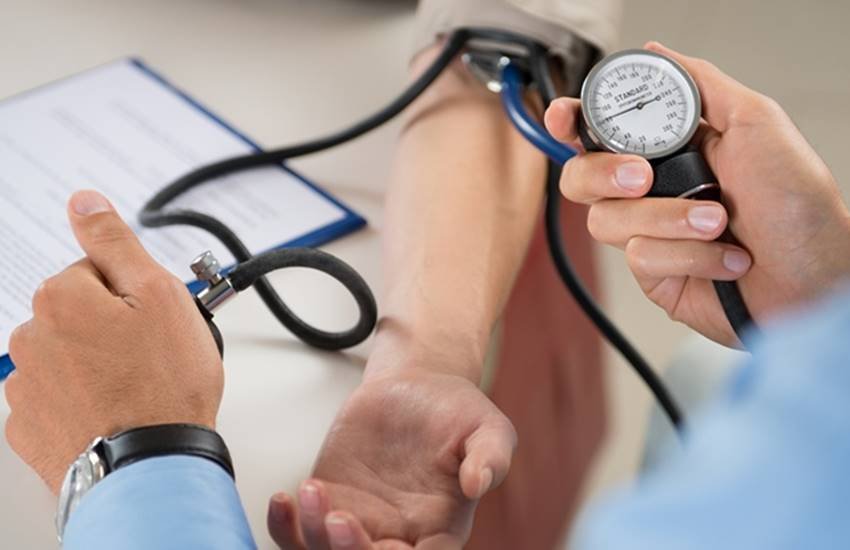 high blood pressure, high blood pressure in hindi, high blood pressure diet, high bp symptoms in hindi, avoid food in high blood pressure in hindi, high BP, sodium intake in high blood pressure, salt intake in high bp, lifestyle diseases, lifestyle news in hindi, health news in hindi, jansatta high blood pressure, high blood pressure in hindi, high blood pressure diet, high bp symptoms in hindi, avoid food in high blood pressure in hindi, high BP, sodium intake in high blood pressure, salt intake in high bp, lifestyle diseases, lifestyle news in hindi, health news in hindi, jansatta