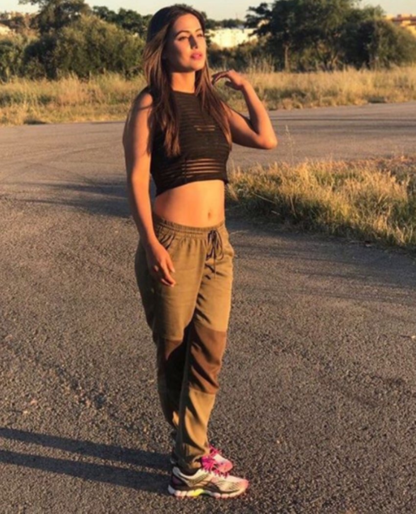 Bigg Boss 11, bigg boss ex contestant Hina Khan, Hina khan, Hina Khan Photos, Hina Khan Bold Photos, Hina Khan trolled, on instagram, entertainment news, bollywood news, television news, television new, entertainment news, bollywood news, television news, television new