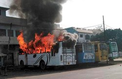 कासगंज हिंसा: लाइव शो में बोले सपा नेता अबू आज़मी- मुस्लिम इलाके में तिरंगा यात्रा लेकर क्यों गए?