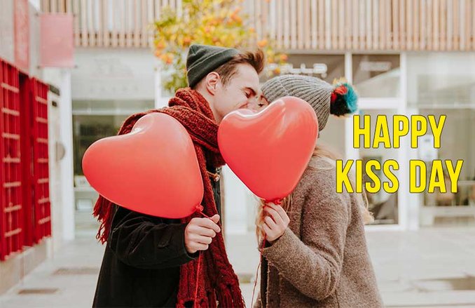 Happy Kiss Day 2018: पार्टनर को इन तरीकों से करें ‘किस’, लेकिन पहले जान लें इसका मतलब