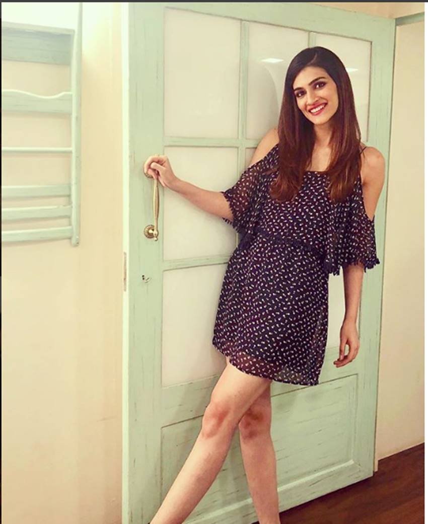 kriti sanon, bollywood actress kriti sanon, sushant singh rajput, upcoming film arjum patiyala, kriti sanon photoshoot, bolllywood news, entertainment news