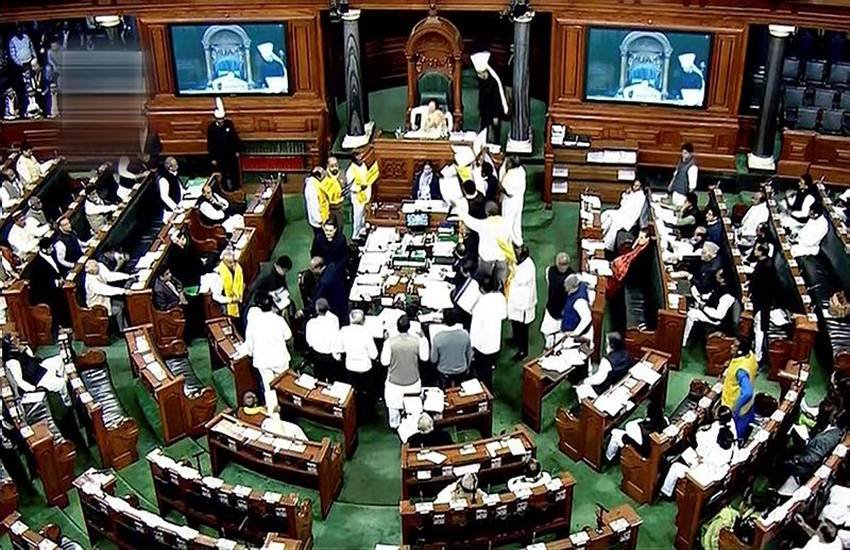 लोकसभा की कार्यवाही की तस्वीर। (फोटो सोर्स: पीटीआई)