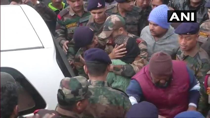 Sunjwan Army Camp, Subedar Madan Lal Choudhary, Lt Gen YVK Mohan, Mohan Paid Tribute, Tribute to Soldier, Army Camp attack, visuals from Jammu Cantt, Madan Lal Choudhary, Photo Gallery