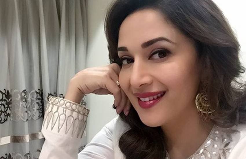 madhuri dixit, madhuri dixit beauty tips, madhuri dixit makeup, madhuri dixit makeup tips, madhuri dixit beauty tips in hindi, beauty tips in hindi, beauty tips, madhuri dixit makeup tips in hindi, madhuri dixit makeup haircut, madhuri dixit haircut, madhuri dixit haircut style, madhuri dixit haircut name, madhuri dixit skin tips, skin tips in hindi, madhuri dixit teeth beauty, madhuri dixit natural beauty remedies in hindi, lifestyle news in hindi, jansatta