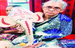 पटसन के हुनर की शिल्प साधक का हर कोई मुरीद