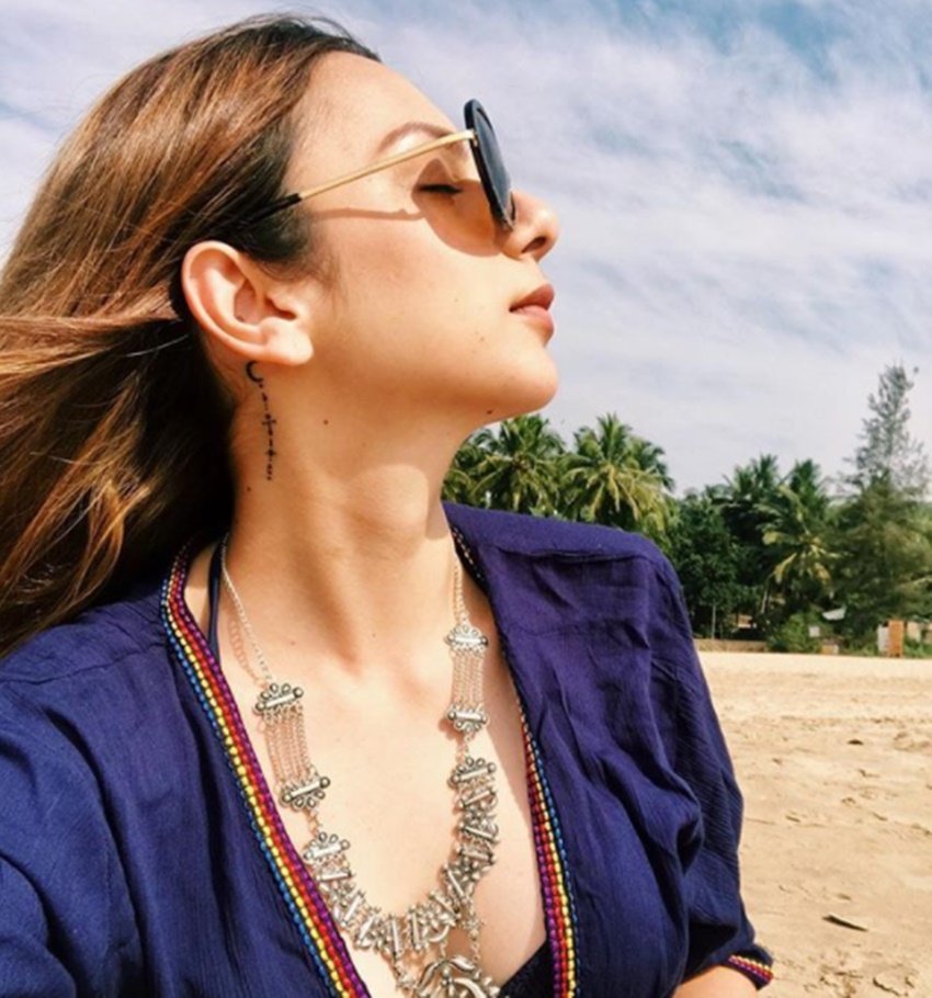 nithibha kaul, bigg boss contestant, nithibha kaul, nithibha kaul trolled, nithibha kaul bold photos, nithibha kaul photos, nithibha kaul instagram, nithibha kaul bikini photos, bigg boss 10 contestant nithibha kaul, bigg boss 10, manveer gujjar, MTV Date To Remember, MTV, MTV shoow, manu panjabi, divya agrewal, televisiion, jansatta