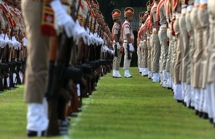 Maharashtra Police Constable Recruitment 2018: आवेदन प्रक्रिया मंगलवार यानी 06.02.2018 से शुरू हो चुकी है और यह 28.02.2018 तक जारी रहेगी। 