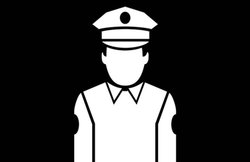 महिलाओं की चपेट में आ गए सरकारी अफसर, पीटा, कपड़े तक फाड़ डाले, देखती रही पुलिस