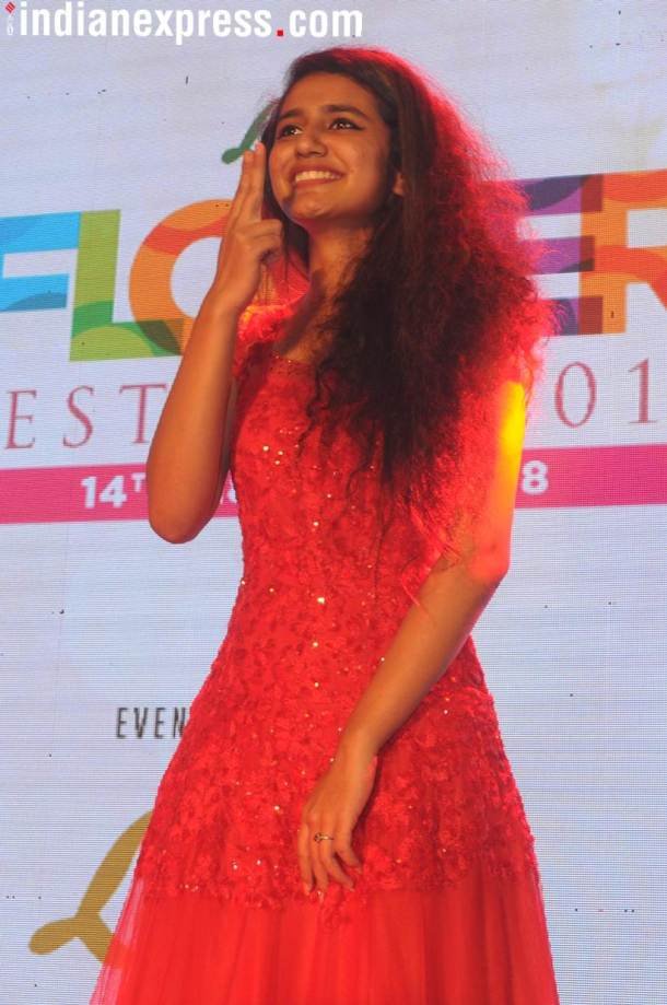 priya prakash varrier, priya prakash varrier photos, priya prakash varrier wink, priya prakash varrier new photos, priya prakash varrier fans, who is priya prakash varrier, priya prakash, manikya malaraya poovi, oru adaar love, bollywood news, entertainment news