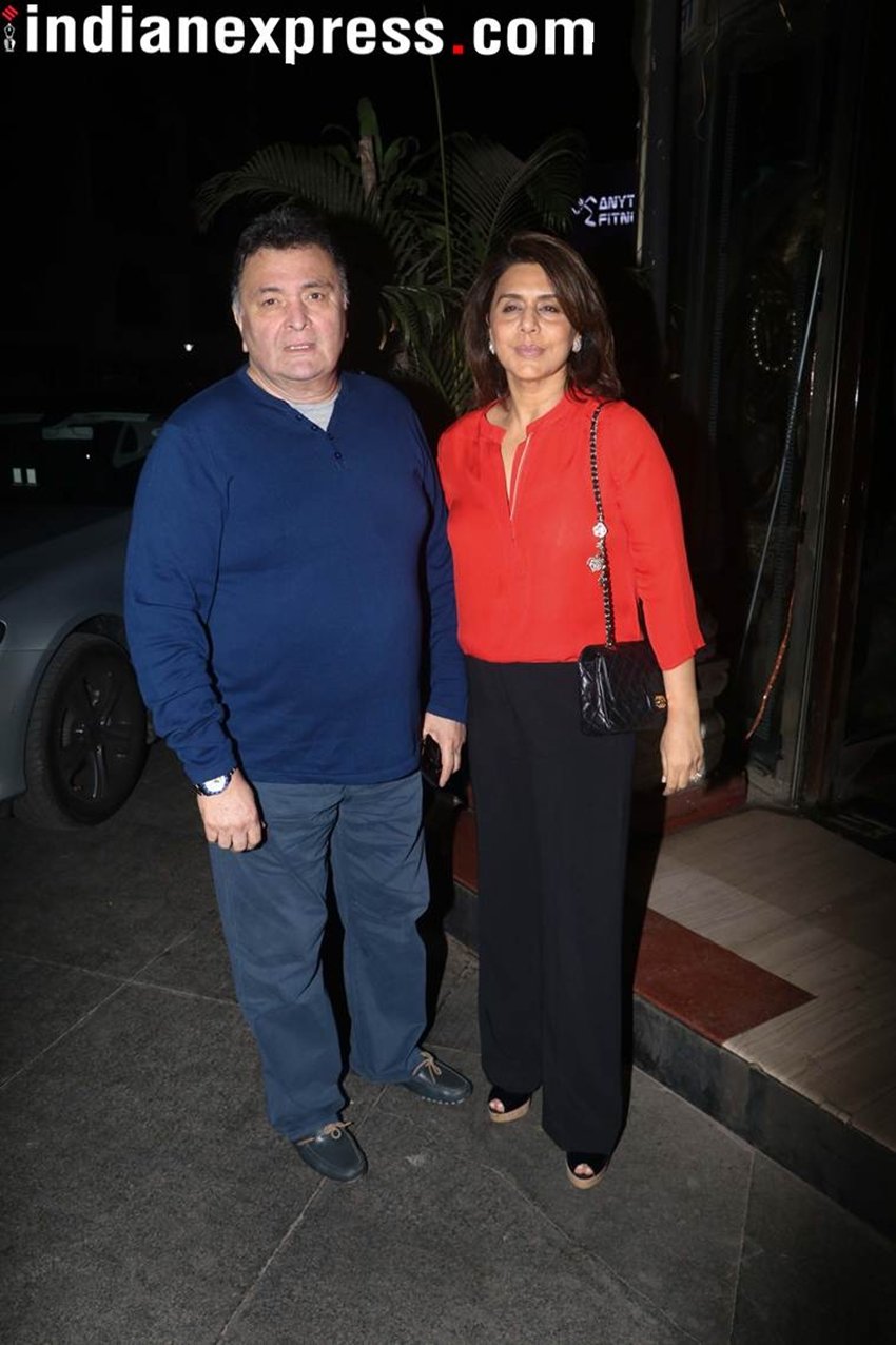 randhir kapoor, karisma kapoor, kareena kapoor, randhir kapoor birthday, kareena karisma, randhir birthday party, kareena, karisma