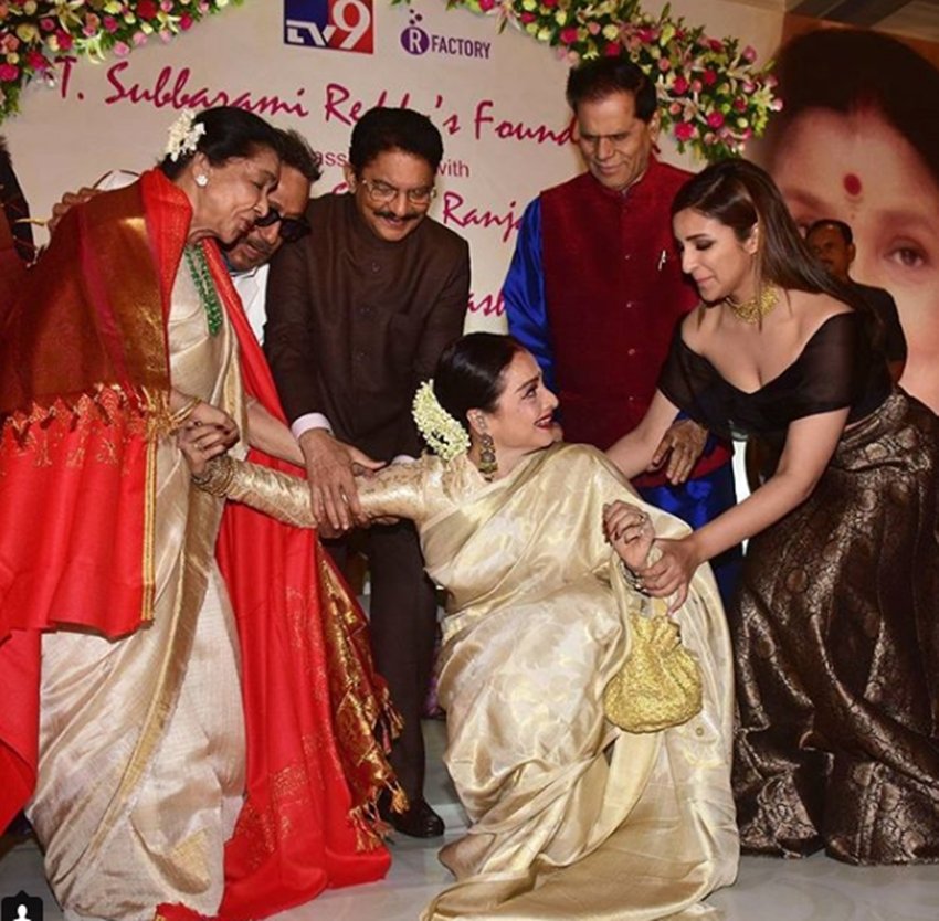 rekha, asha bhosle, rekha movies, asha bhosle songs, Yash Chopra Memorial Award, Parineeti Chopra, Jackie Shroff, asha bhosle award, Parineeti Chopra, Parineeti Chopra movie, Parineeti Chopra on yashraj films
