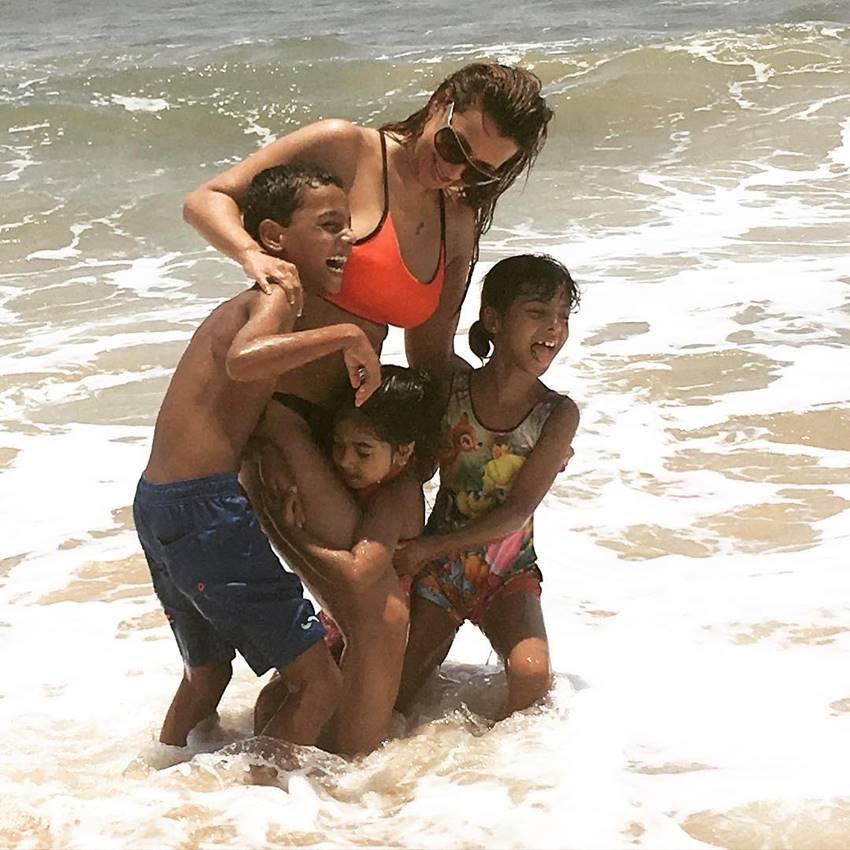 ritu shivpuri, actress ritu shivpuri, ritu shivpuri movis, ritu shivpuri hot photos, ritu shivpuri latest photos, ritu shivpuri marriage, ritu shivpuri family, ritu shivpuri kids, ritu shivpuri