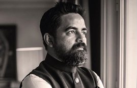 Sabyasachi Mukherjee, famous fashion designers Sabyasachi Mukherjee, Sabyasachi Mukherjee on saree, Sabyasachi, Sabyasachi Harvard India Conference, Sabyasachi Mukherjee, Saree, Sari, Deepika Padukone, Padmaavat, entertainment, jansatta
