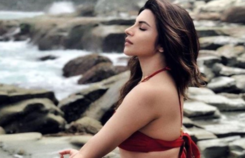 shama sikander, shama sikander photos, shama sikander bold photos, shama sikander hot photo, shama sikander yoga photo, actress shama sikander, tv actress shama sikander, ab dil ki sun, Shama Sikander, Shama Sikander Bold Photos, Shama Sikander News, Shama Sikander Bikini Pics, Shama Sikander Instagram, television, entertainmnet, jansatta