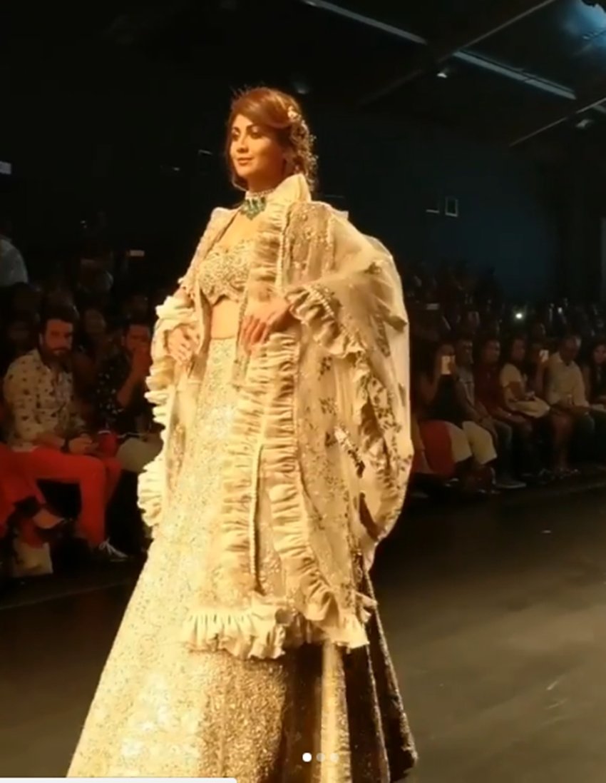 Lakme Fashion Week 2018, Shilpa shetty Karan Johar, Saif Ali Khan, dia mirza, sushmita sen, tammanna bhatia, disha patani, aditi roy haidari, bollywood celebs walk on ramp in LFW, Lakme Fashion Week 2018 ramp walk, celebs walk on ramp in LFW, entertainment news, bollywood news, bollywood news, entertainment, entertainment news, bollywood news, bollywood news, entertainment news