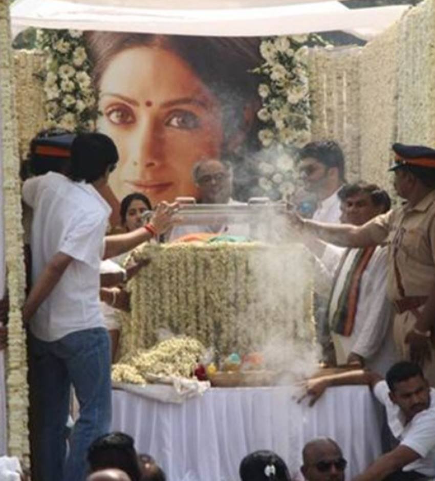 sridevi, sridevi kapoor, sridevi kapoor funeral, sridevi funeral video, sridevi funeral photos, shree devi funeral photos, shree devi, shree devi funeral, shree devi kapoor, shri devi, shri devi funeral, shri devi latest news, shree devi funeral video, sridevi funeral, sridevi funeral video, sridevi funeral news, shree devi death news, shree devi news, sridevi death news, sridevi death, sridevi news, sridevi news in hindi