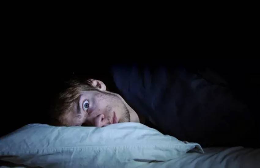 sleep paralysis, sleep paralysis in hindi, sleep paralysis causes in hindi, sleep paralysis symptoms in hindi, sleep paralysis treatment in hindi, sleep paralysis death in hindi, is sleep paralysis fatal, sleep paralysis causes death, why sleep paralysis is happened, sleep disorder, health news in hindi, jansatta