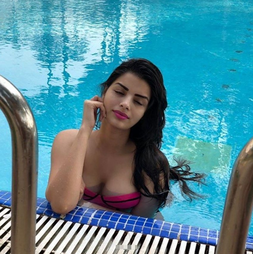 Sonali Raut, Sonali Raut Photoshoot, Sonali Raut Pictures, Sonali Raut Hot Pics, Sonali Raut Images, Sonali Raut BB 8, Sonali Raut Bigg Boss, Sonali Raut Bigg Boss Bikini, Sonali Raut Bikini Pics