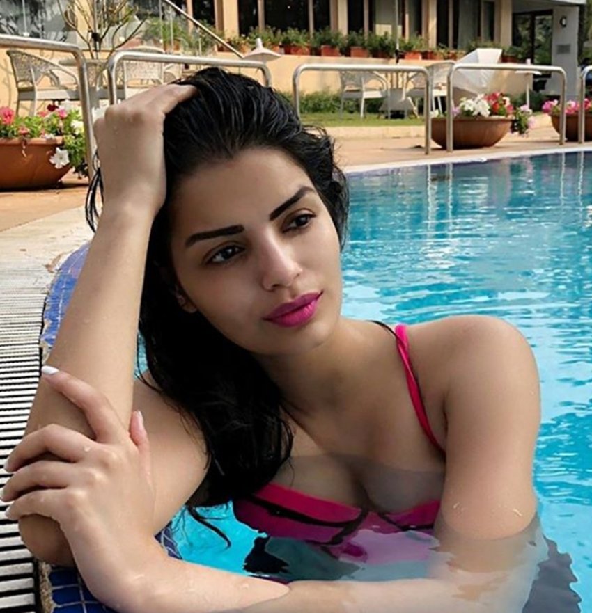 Sonali Raut, Sonali Raut Photoshoot, Sonali Raut Pictures, Sonali Raut Hot Pics, Sonali Raut Images, Sonali Raut BB 8, Sonali Raut Bigg Boss, Sonali Raut Bigg Boss Bikini, Sonali Raut Bikini Pics
