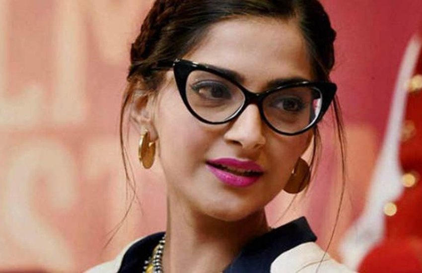 Sonam Kapoor, deepika padukone, padman challenge, Sonam Kapoor Pictures, Sonam Kapoor Photo Shoot, Sonam Kapoor Latest Images, Sonam Kapoor Lehanga, Sonam Kapoor Movie