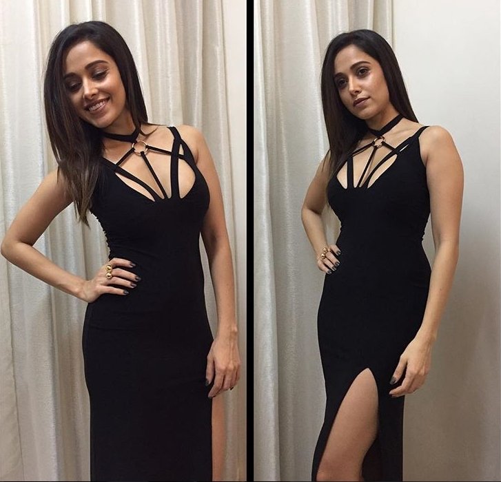 Nushrat Bharucha, Nushrat Bharucha real life, Nushrat Bharucha photos, Nushrat Bharucha hot photos, Nushrat Bharucha movies, Nushrat Bharucha boyfriend, Nushrat Bharucha hot pics, Nushrat Bharucha nick name, Nushrat Bharucha show