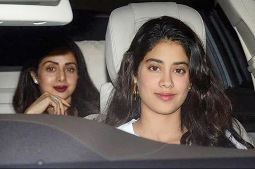 sridevi, sridevi died, sridevi death, Shree Devi Funeral, Shri Devi Funeral, Shree Devi Funeral Video, Shree Devi Death, Shree Devi, Shri Devi, Shri Devi News, sridevi news, sridevi latest news, sridevi died news, sridevi death news in hindi, sridevi funeral, sridevi death news in hindi, sridevi actress, actress sridevi, sridevi latest news, sridevi passes away, janhavi kapoor, sridevi bondin with jahnavi kapoor, khushi kapoor, boney kapoor, entertainment