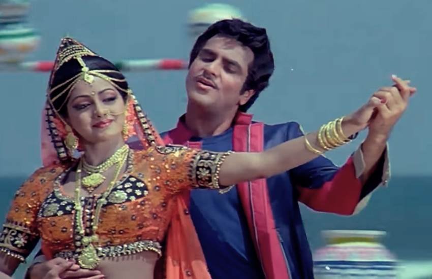 फिल्म हिम्मतवाला के गाने के एक दृश्य में श्रीदेवी और जीतेन्द्र। (यूट्यूब से लिया गया स्क्रीनशॉट)