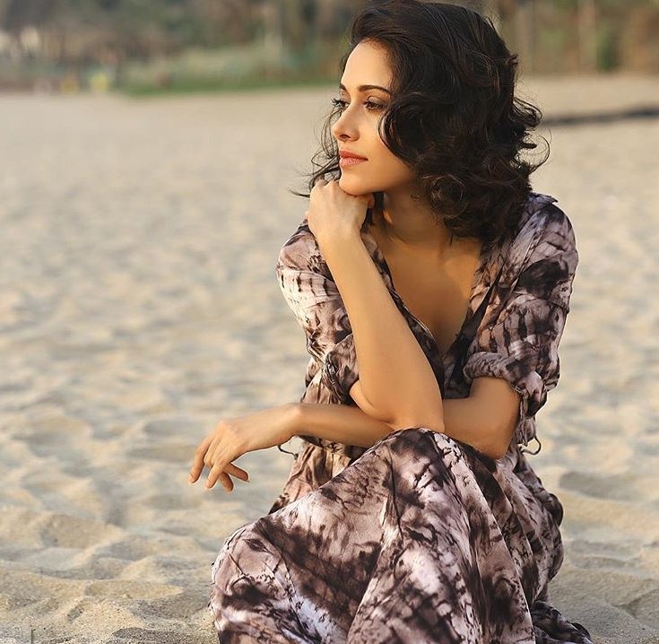 Nushrat Bharucha, Nushrat Bharucha real life, Nushrat Bharucha photos, Nushrat Bharucha hot photos, Nushrat Bharucha movies, Nushrat Bharucha boyfriend, Nushrat Bharucha hot pics, Nushrat Bharucha nick name, Nushrat Bharucha show