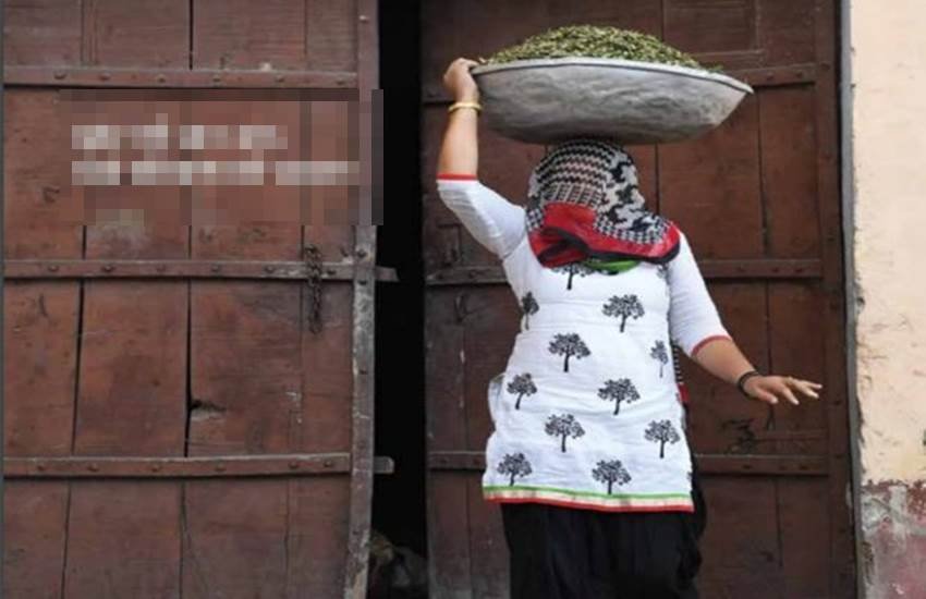 राज्य में ऐसे कई गैर-सरकारी संगठन हैं जो कि महिलाओं को घूंघट से मुक्ति दिलाने के लिए अभियान चला रहे हैं। (Photo Source: Haryana krishi samvad)