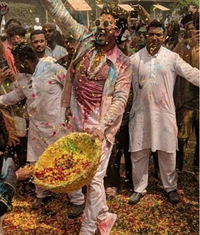 Padmaavat star, Ranveer Singh, Pharrell Williams, American rapper Pharrell Williams, American rapper, American rapper celebrates his first Holi, American rapper in India, Pharrell Williams in India, Ranveer Singh celebrates holi, see colourful pictures of Ranveer Singh, entertainment news, bollywood news, televisionn news, American rapper, singer, songwriter, record producer, Pharrell Lanscilo Williams
