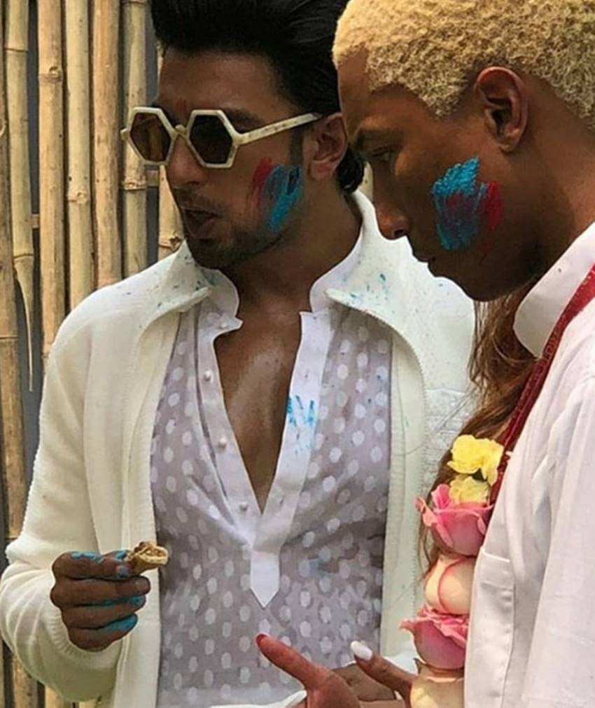Padmaavat star, Ranveer Singh, Pharrell Williams, American rapper Pharrell Williams, American rapper, American rapper celebrates his first Holi, American rapper in India, Pharrell Williams in India, Ranveer Singh celebrates holi, see colourful pictures of Ranveer Singh, entertainment news, bollywood news, televisionn news, American rapper, singer, songwriter, record producer, Pharrell Lanscilo Williams