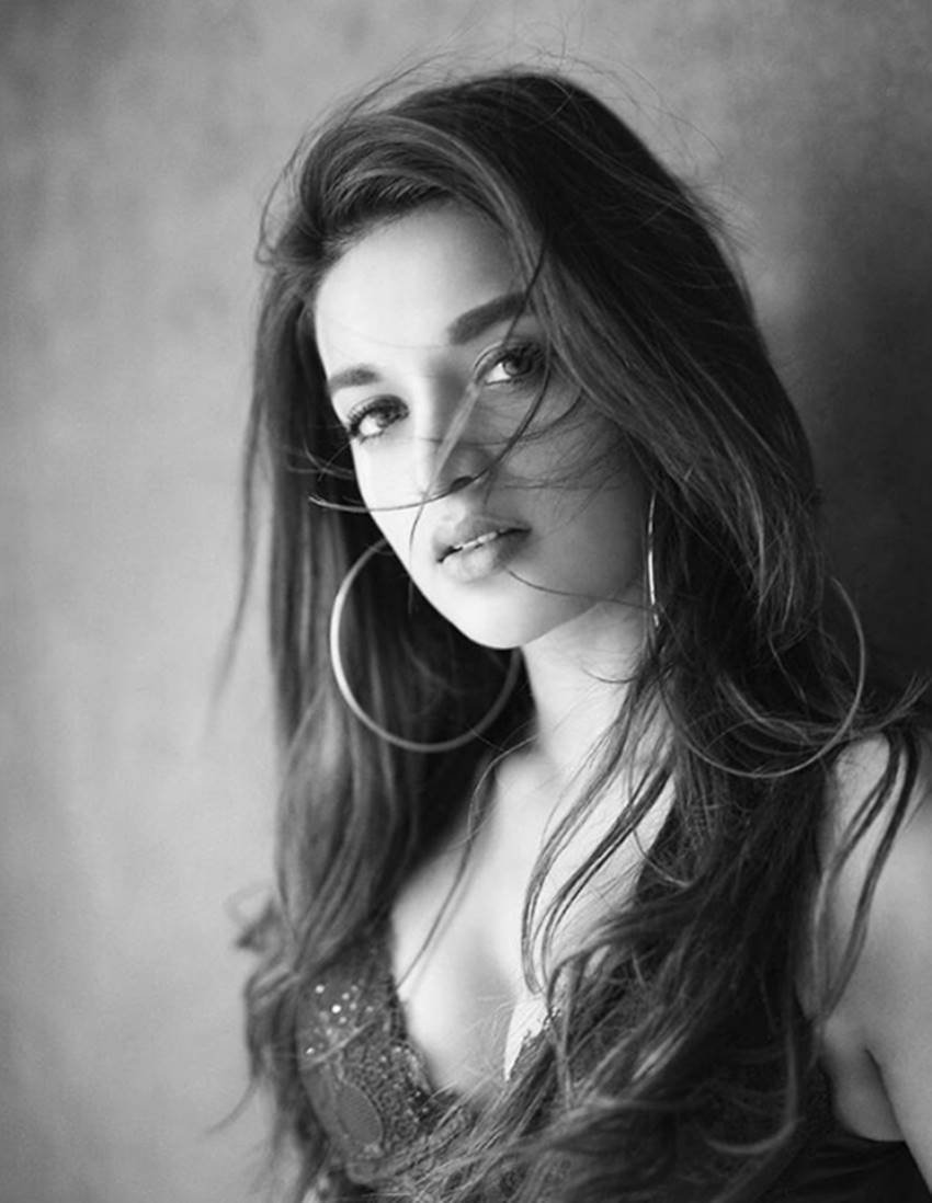 Munna Michael actress, Nidhhi Agerwal new pictures, Nidhhi Agerwal in instagram, Nidhhi Agerwal photoshoot, see pictures of Nidhhi Agerwal, Munna Michael actress, Nidhhi Agerwal new pictures, Nidhhi Agerwal in instagram, Nidhhi Agerwal photoshoot, see pictures of Nidhhi Agerwal, entertainment news, bollywood news, television news, entertainment news