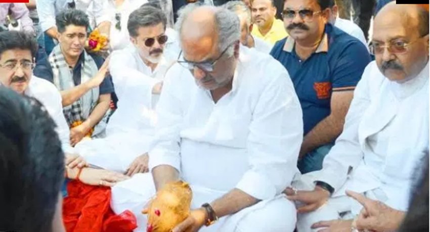 Sridevi asthi visarjan, Boney kapoor, Anil Kapoor, anil kapoor in haridwar, boney kapoor in haridwar,boney in haridwar for Sridevis asthi visarjan, see pictures of Sridevis asthi visarjan, Sridevi asthi visarjan, Boney kapoor, Anil Kapoor, anil kapoor in haridwar, boney kapoor in haridwar,boney in haridwar for Sridevis asthi visarjan, see pictures of Sridevis asthi visarjan, entertainment news, bollywood news, television news