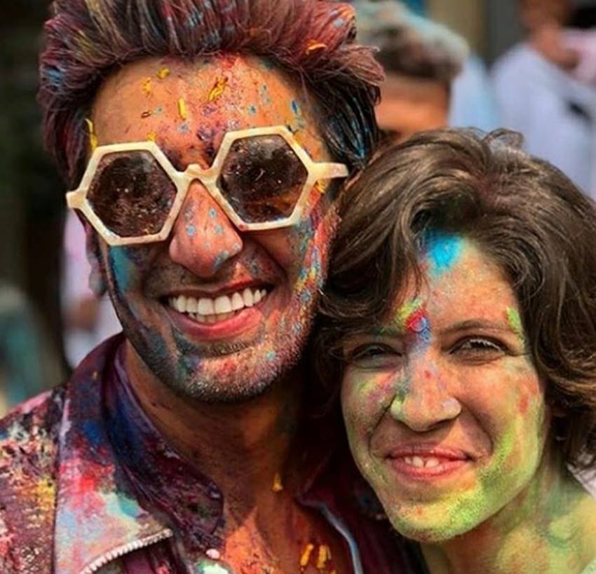 Padmaavat star, Ranveer Singh, Pharrell Williams, American rapper Pharrell Williams, American rapper, American rapper celebrates his first Holi, American rapper in India, Pharrell Williams in India, Ranveer Singh celebrates holi, see colourful pictures of Ranveer Singh, entertainment news, bollywood news, televisionn news, American rapper, singer, songwriter, record producer, Pharrell Lanscilo Williams