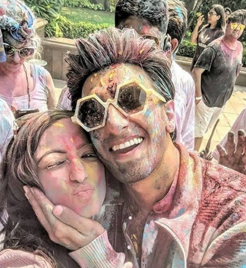 Padmaavat star, Ranveer Singh, Pharrell Williams, American rapper Pharrell Williams, American rapper, American rapper celebrates his first Holi, American rapper in India, Pharrell Williams in India, Ranveer Singh celebrates holi, see colourful pictures of Ranveer Singh, entertainment news, bollywood news, televisionn news, American rapper, singer, songwriter, record producer, Pharrell Lanscilo Williams
