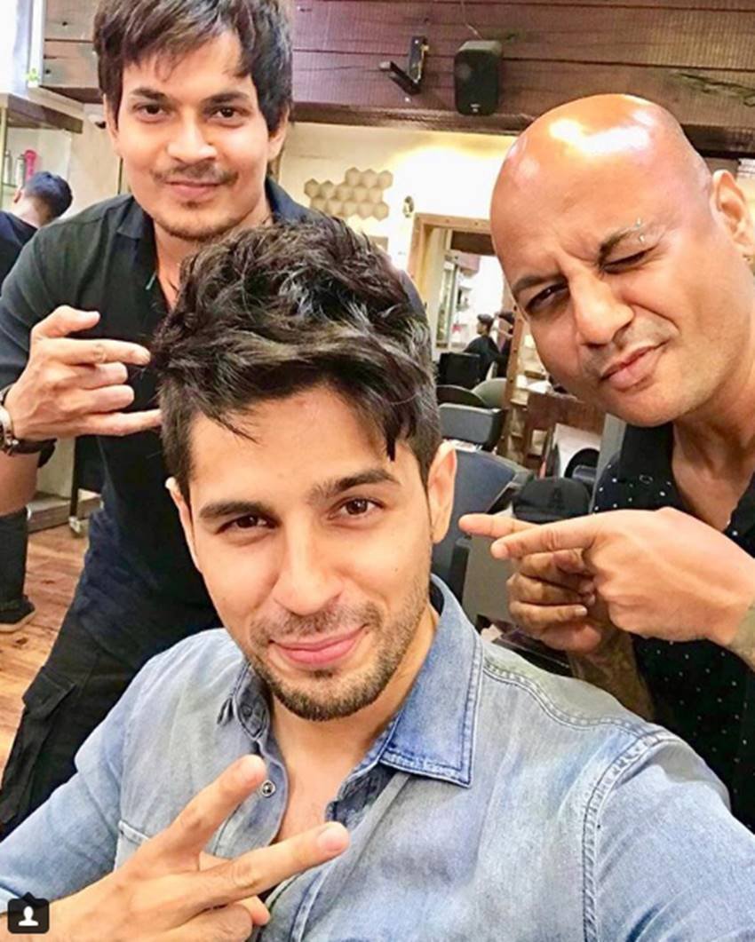 Aalim Hakim, Aalim Hakim pics, Aalim Hakim photos, Aalim Hakim pictures, Hairstylist Aalim Hakim, Hairstylist Aalim Hakim pics, Hairstylist Aalim Hakim photos, Virat Kohli, Yuvraj Singh, Hardik Pandya, Hardik Pandya hair cut, Hardik Pandya new look, Hardik Pandya new look pics, Hardik Pandya new look photos, Hardik Pandya pics, Bollywood Stars, Bollywood Stars Hairstylist, photo gallery