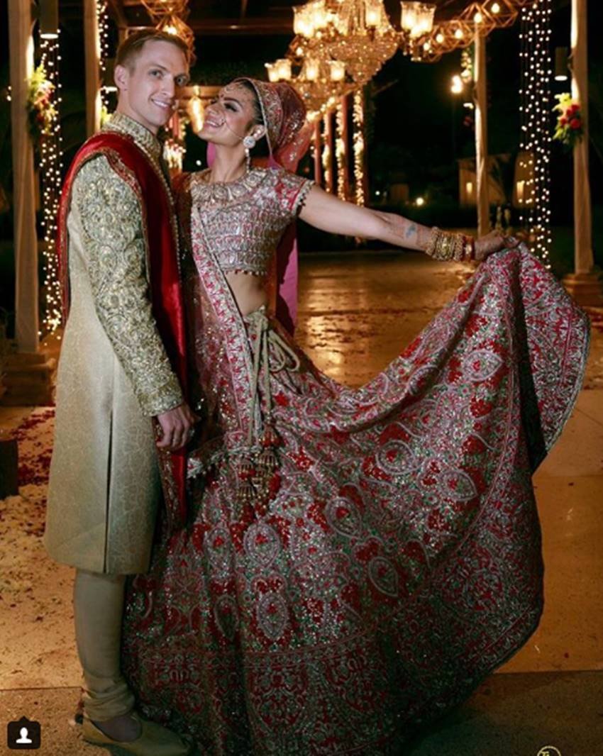 Aashka Goradia, Aashka Goradia pics, Aashka Goradia photos, Aashka Goradia pictures, Aashka Goradia husband, Brent Goble, Brent Goble pics, Brent Goble photos, Brent Goble pictures, Brent Goble wife, Intimate Photos, Intimate Photos of stars, Intimate Photos of tv actors, Intimate Photos of celebrities, Intimate Photos on Social Media, Tv Actress Aashka Goradia, Tv Actress Aashka Goradia pics, Tv Actress Aashka Goradia photos, photo gallery
