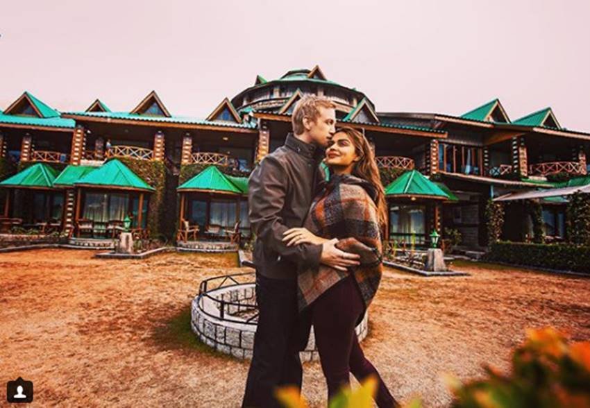 Aashka Goradia, Aashka Goradia pics, Aashka Goradia photos, Aashka Goradia pictures, Aashka Goradia husband, Brent Goble, Brent Goble pics, Brent Goble photos, Brent Goble pictures, Brent Goble wife, Intimate Photos, Intimate Photos of stars, Intimate Photos of tv actors, Intimate Photos of celebrities, Intimate Photos on Social Media, Tv Actress Aashka Goradia, Tv Actress Aashka Goradia pics, Tv Actress Aashka Goradia photos, photo gallery