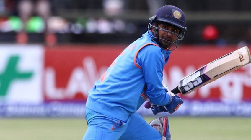Shardul Thakur, Rishabh Pant, Mandeep Singh, Ashish Nehra, Yuvraj Singh, Rishabh Pant, Dhawal Kulkarni, Amit Mishra, Ambati Rayudu, bcci, annual contracts, annual contracts of bcci, annual contracts list, annual contracts players, bcci annual contracts, bcci annual contracts list, annual contracts 2017-18, annual contracts 2017-18 list, annual contracts 2017-18 players, photo gallery