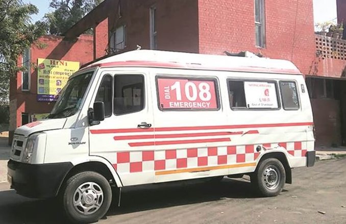 मध्य प्रदेश: एंबुलेंस नहीं थी, 4 साल की बच्ची को बाइक पर अस्पताल ले गए, हुई मौत
