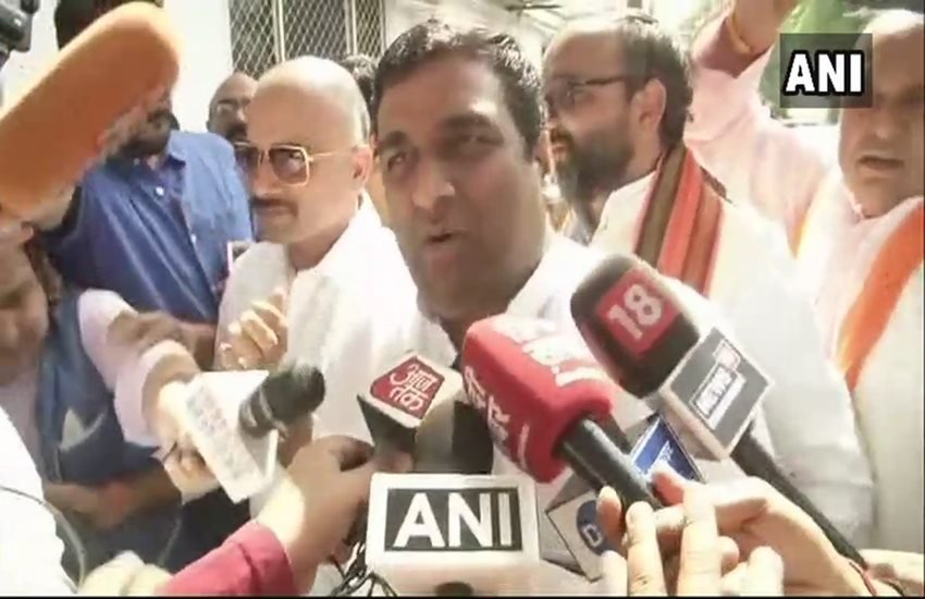 क्रॉस वोटिंग करने वालों में बहुजन समाज पार्टी (बसपा) के विधायक अनिल कुमार सिंह का नाम सबसे आगे चल रहा है। सिंह उन्नाव से विधायक हैं।  क्रॉस वोटिंग करने वालों में बहुजन समाज पार्टी (बसपा) के विधायक अनिल कुमार सिंह का नाम सबसे आगे चल रहा है। सिंह उन्नाव से विधायक हैं।