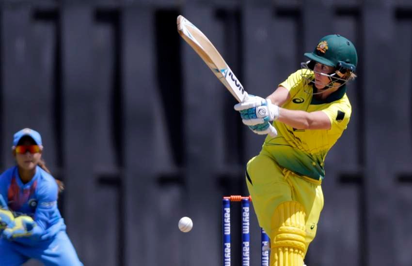 मूनी और विलनी की साझेदारी में कंगारू खेमे ने 11 ओवरों में अपने 100 रन पूरे किए। (फोटोः एपी)  मूनी और विलनी की साझेदारी में कंगारू खेमे ने 11 ओवरों में अपने 100 रन पूरे किए। (फोटोः एपी)