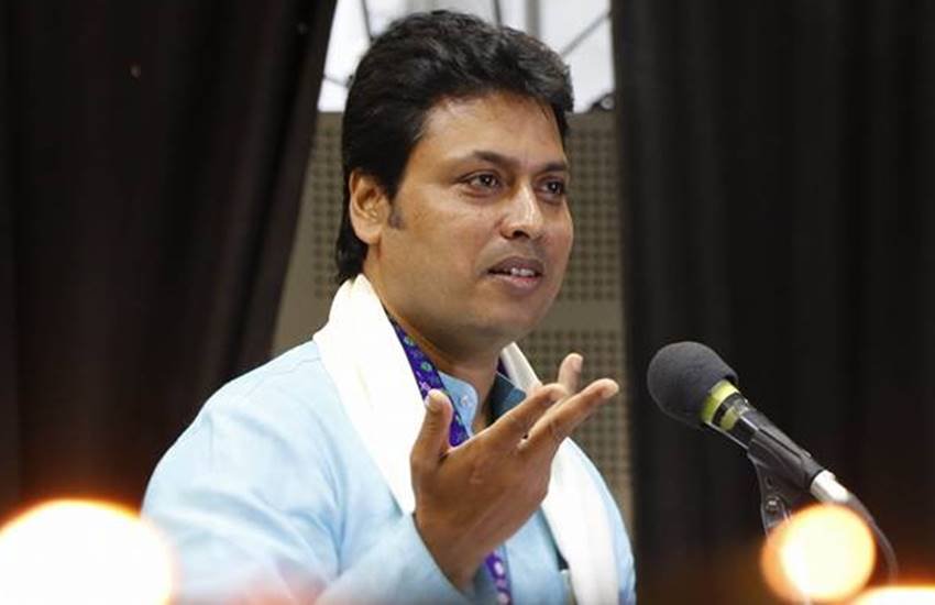 त्रिपुरा के सीएम बिपल्ब कुमार देब। (फोटोः फेसबुक)