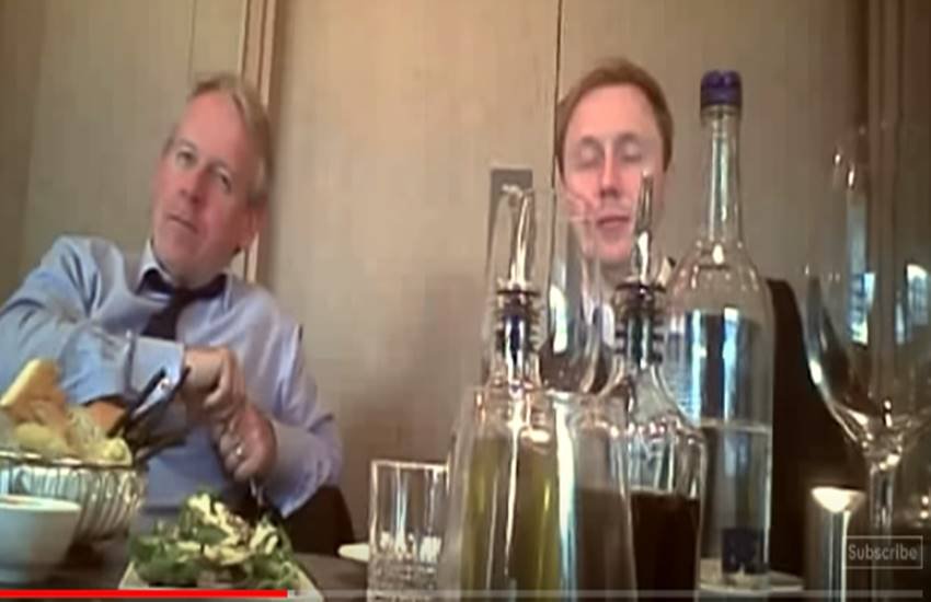 चैनल 4 ने ब्रिटिश कंपनी कैंब्रिज एनालिटका के अफसरों का स्टिंग कर खुलासा किया कैसे ये कंपनी करती है दुनिया के कई देशों में चुनावी कैंपेनिंग(फोटो-यूट्यूब)