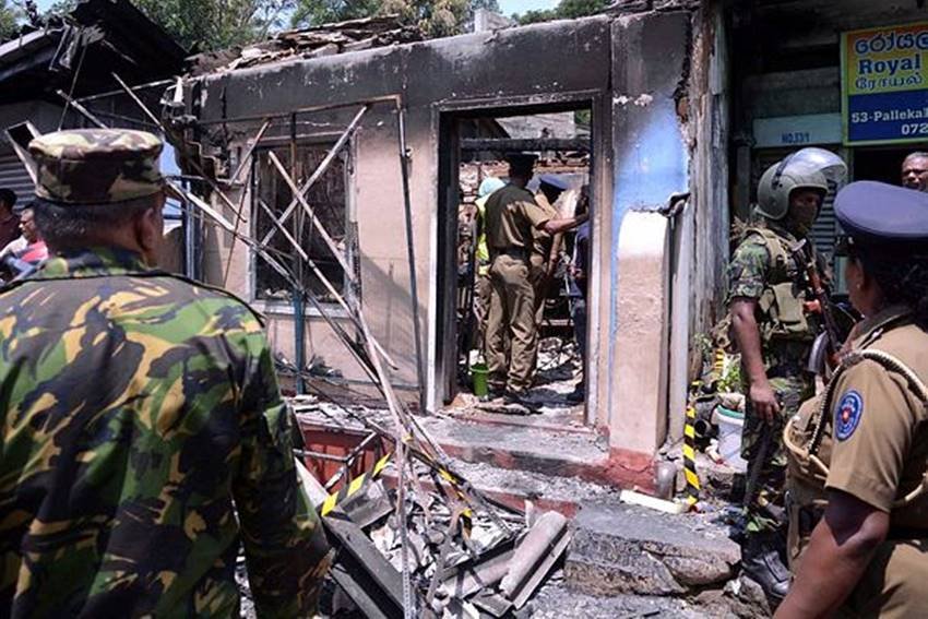 Communal Violence, Communal Violence pics, Communal Violence photos, Communal Violence pictures, Communal Violence in sri lanka, Communal Violence photo gallery, Sri Lanka, Sri Lanka and Communal Violence, Communal Violence in world, photo gallery