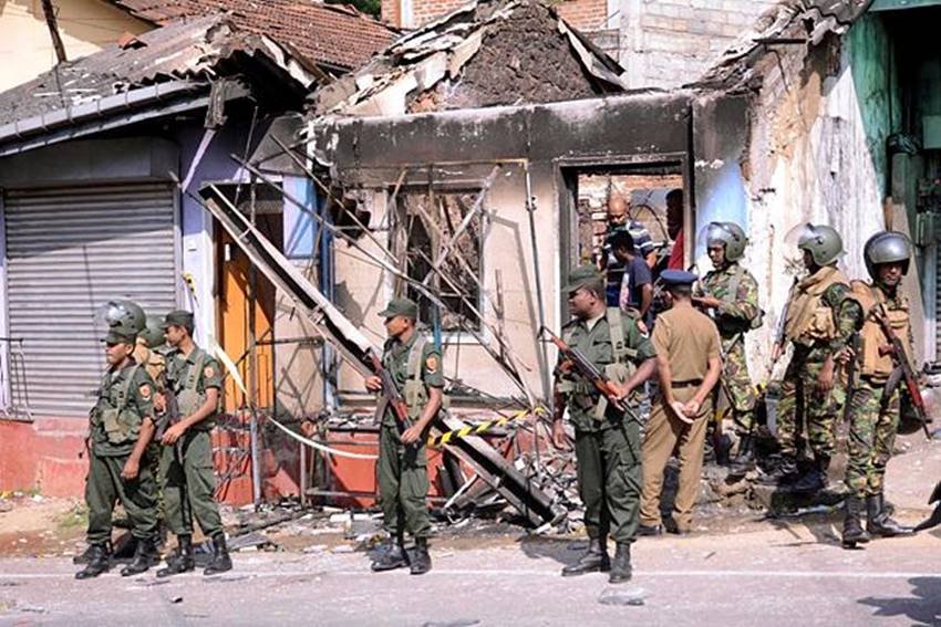 Communal Violence, Communal Violence pics, Communal Violence photos, Communal Violence pictures, Communal Violence in sri lanka, Communal Violence photo gallery, Sri Lanka, Sri Lanka and Communal Violence, Communal Violence in world, photo gallery