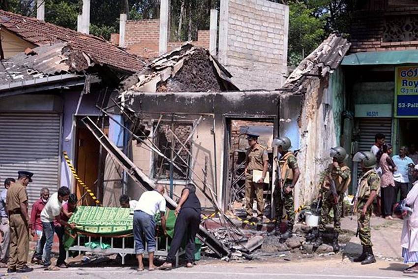 Communal Violence, Communal Violence pics, Communal Violence photos, Communal Violence pictures, Communal Violence in sri lanka, Communal Violence photo gallery, Sri Lanka, Sri Lanka and Communal Violence, Communal Violence in world, photo gallery