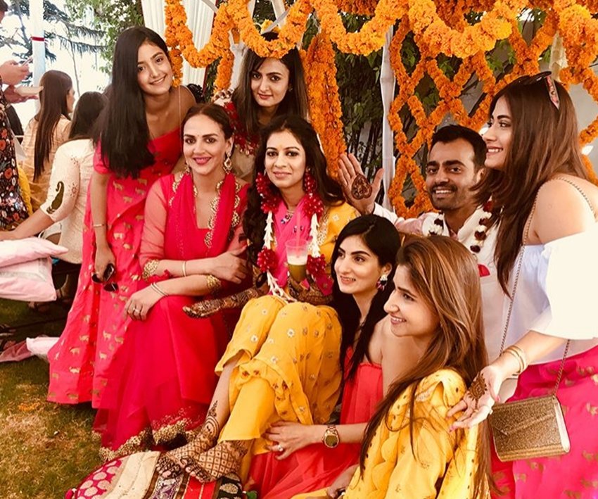 Esha deol, ram kamal mukherjee, film cakewalk, shilarna vaze, hema malini, Esha deol wedding, Esha deol brother in law marriage, Esha deol photos