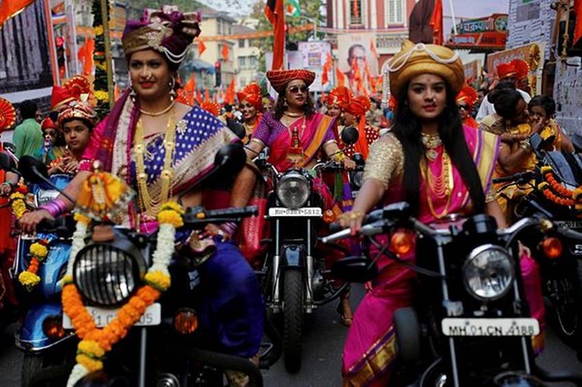 Gudi Padwa, Gudi Padwa pics, Gudi Padwa photos, Gudi Padwa pictures, Gudi Padwa celebration, Gudi Padwa date, Gudi Padwa in india, Gudi Padwa in maharashtra, Womens Driving Bullet, Womens in Bullet, Traditional Dress, Traditional Dress in india, Traditional Dress at gidi padawa, Traditional Dress in maharahtra, hindu new year, photo gallery